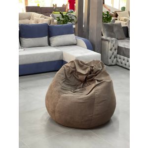 The pear armchair "Cloud" is large